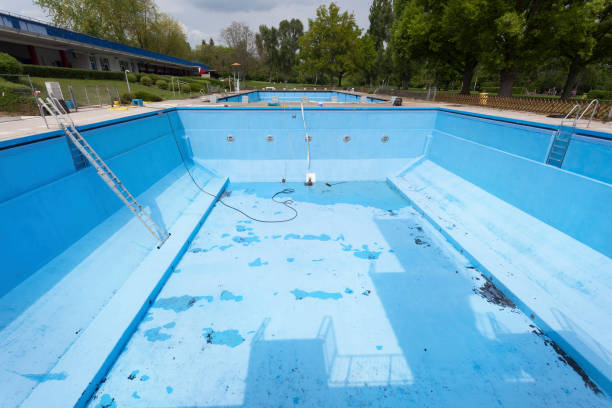 Best Water damage restoration near me  in Knoxville, IA